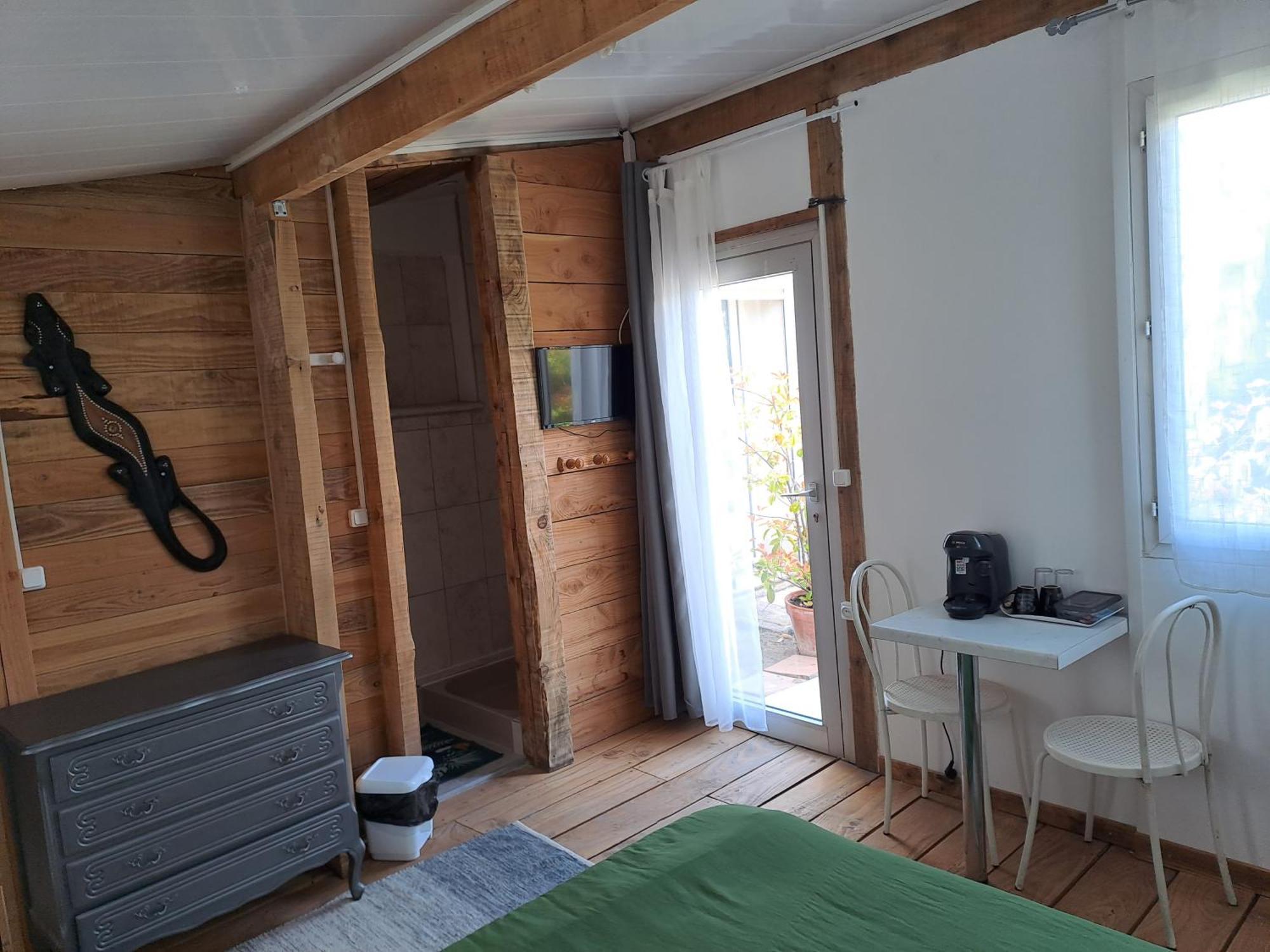 Chambre Basilic 2P, 2 Nuits Max, Dans Petit Chalet 6Km Du Festival De Piano De La Roque D'Antheron Rognes Екстер'єр фото